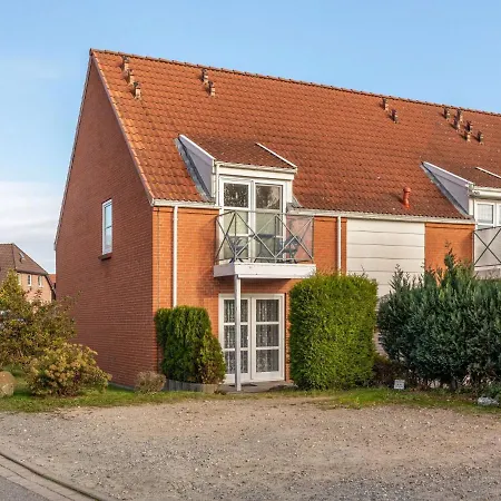 Charmante In Kirchdorf Insel Poel *