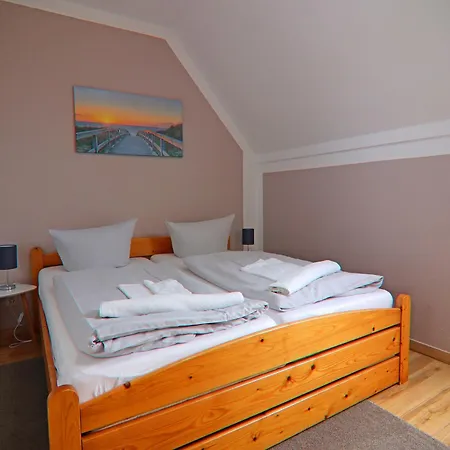 Charmante In Kirchdorf Insel Poel * Oertzenhof